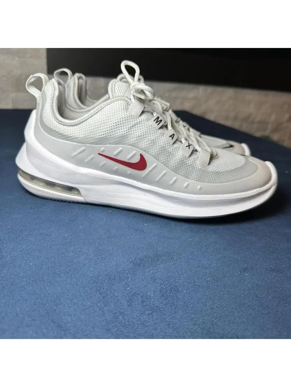 Nike Women's White and Grey Trainer